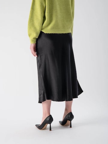 MND Skirt in Black