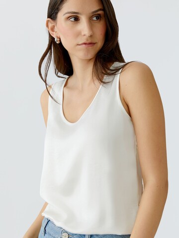 OUI Top in White