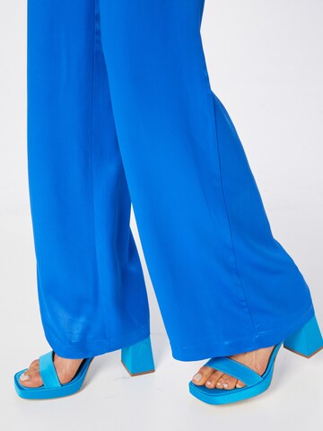 Trendyol Široke hlačnice Hlače | modra barva