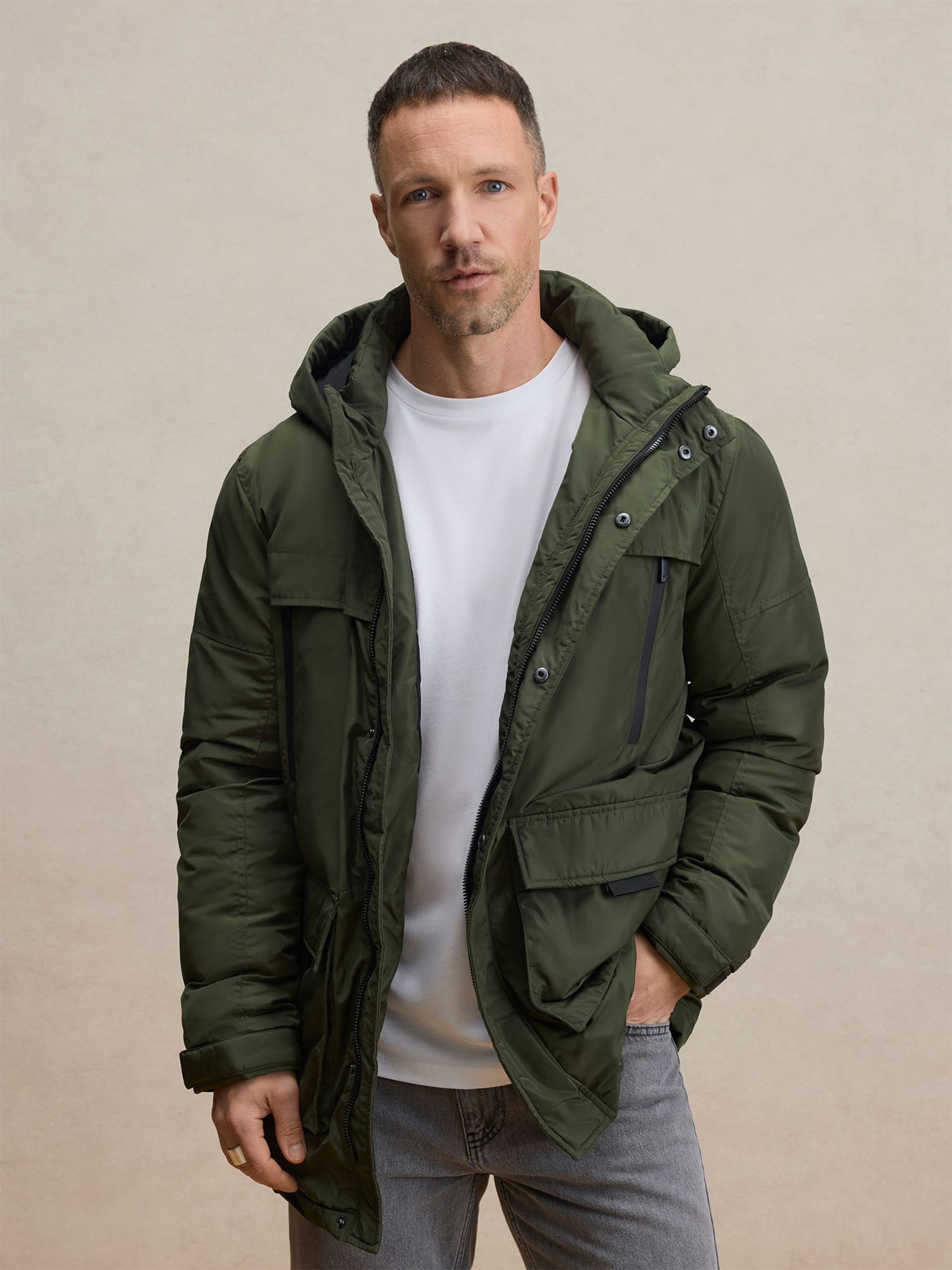 DAN FOX APPAREL Between-Season Jacket 'Ansgar' in Green | ABOUT YOU