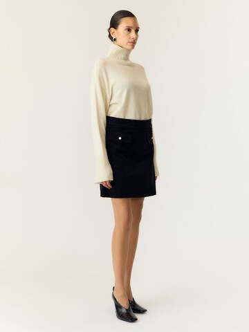 YAS - Falda 'CORA' en negro