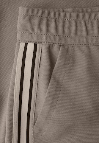 STREET ONE Loose fit Trousers in Brown