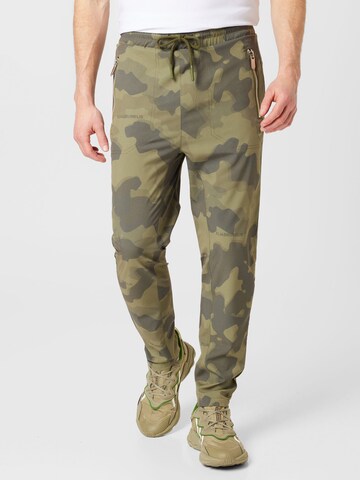 Elias Rumelis Regular Trousers in Green: front