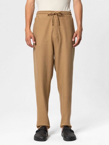 VAMOS CLO Loose fit Trousers 'Foxglove' in Beige: front