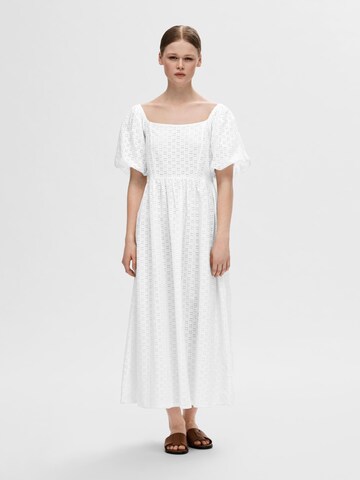 Robe d’été 'Anelli' SELECTED en blanc : devant