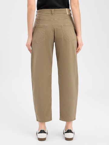 BRAX Barrel Jeans 'Megan' in Brown