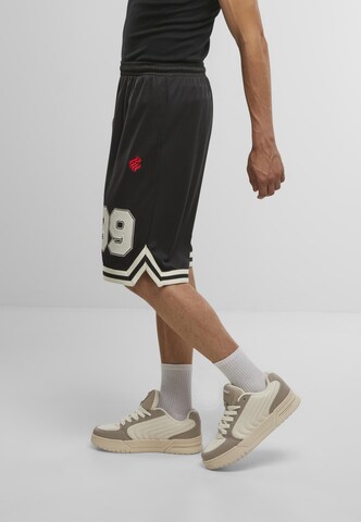 ROCAWEAR Regular Shorts 'Pro' in Schwarz