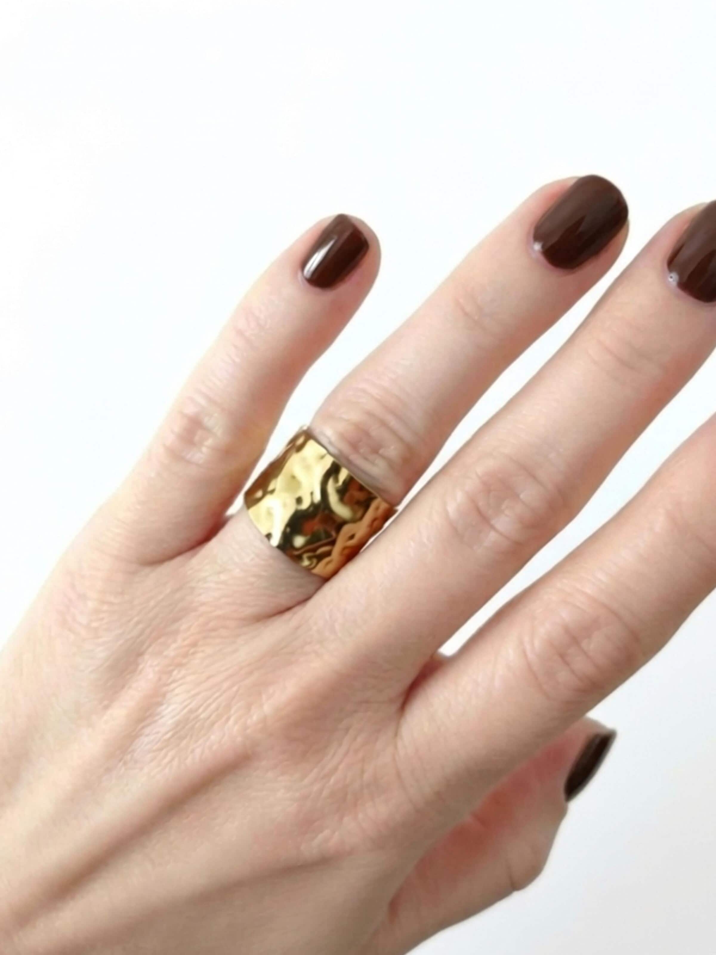 Kamiko Ring 'NAXOS' in Gold: front