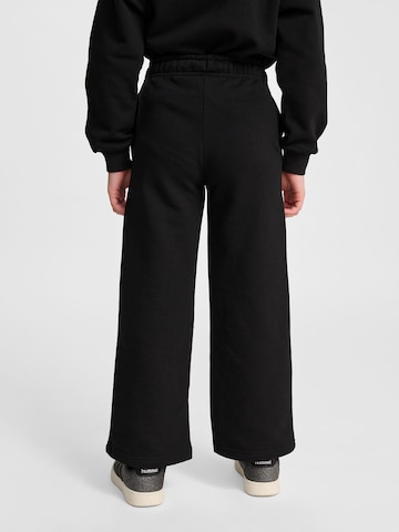 Hummel Loose fit Trousers in Black
