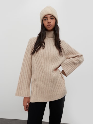 Pull-over 'Hera' EDITED en beige : devant