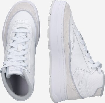 Baskets hautes 'Club C Geo' Reebok en blanc