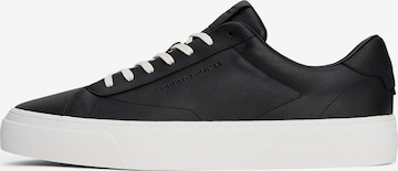 TOMMY HILFIGER - Sapatilhas baixas em preto: frente