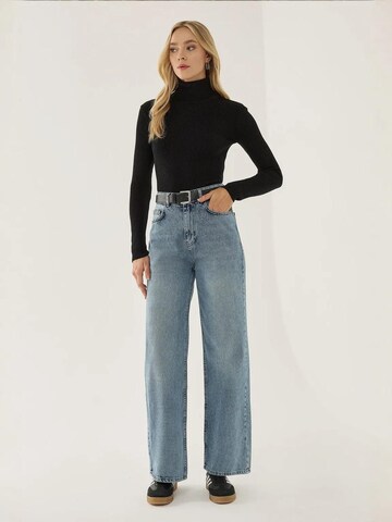 Wide Leg Jean Hiccup en bleu : devant