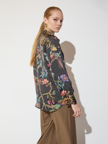 Camicia da donna di Lola Casademunt in nero: dietro