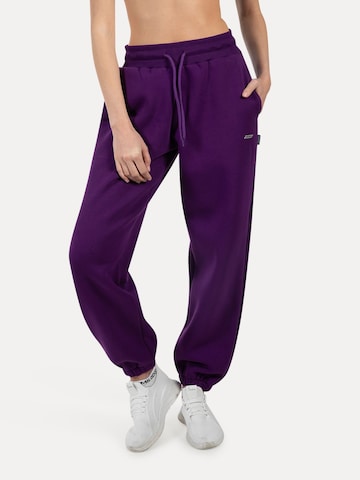 Effilé Pantalon Smilodox en violet : devant