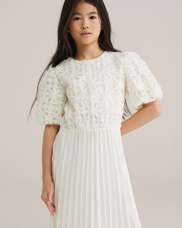 WE Fashion Платье в Белый