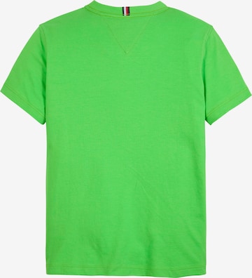 Tricou 'ESSENTIAL' de la TOMMY HILFIGER pe verde