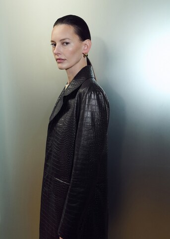 MANGO Between-Seasons Coat 'Shelby' in Black