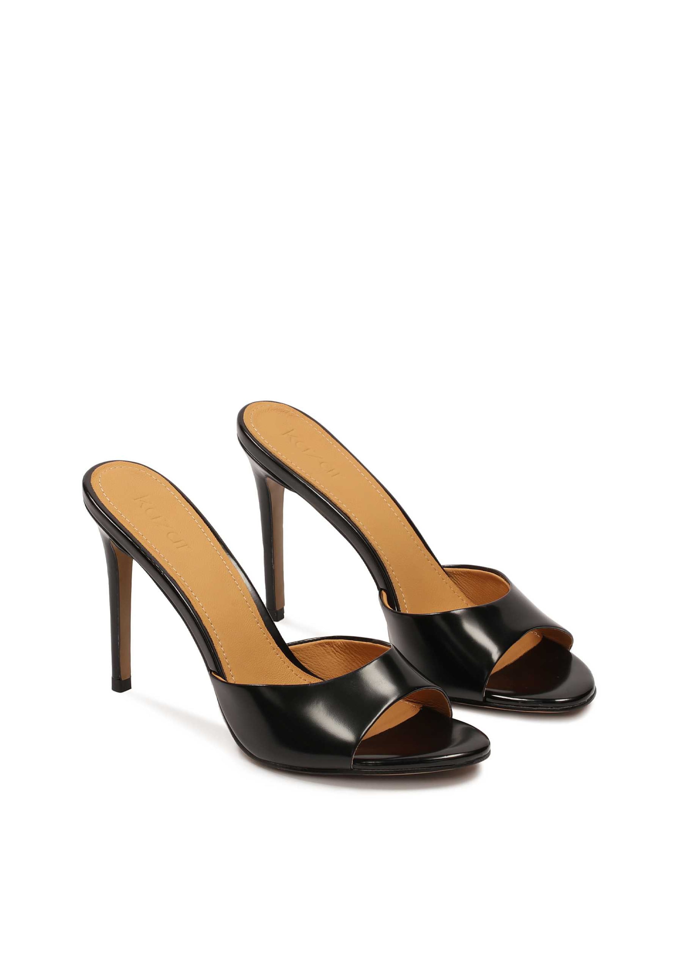 Saboți de la Kazar pe negru