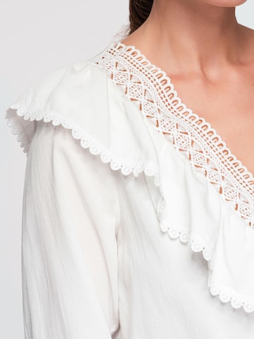 Ombre Blus i vit