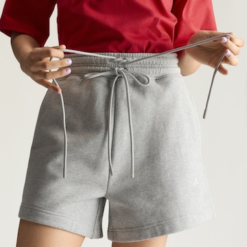 Loosefit Pantaloni sportivi 'TrueCasuals' di ADIDAS BY STELLA MCCARTNEY in grigio