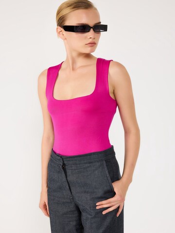 No Matter What Body – pink: přední strana