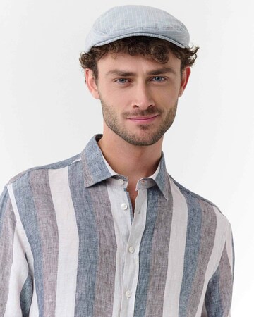 bugatti Beanie in Blue: front