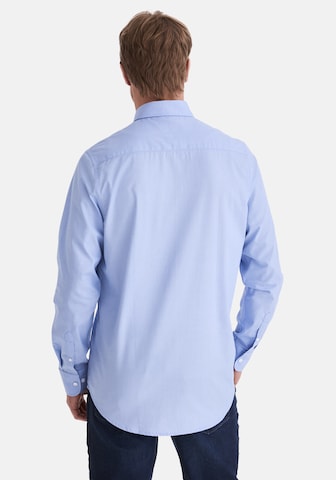 Coupe regular Chemise 'Hugh' Stooker Men en bleu