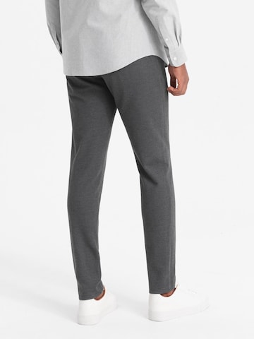 Ombre Slimfit Sporthose‌ in Grau