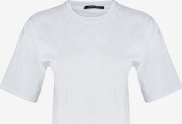 T-shirt Trendyol en blanc : devant