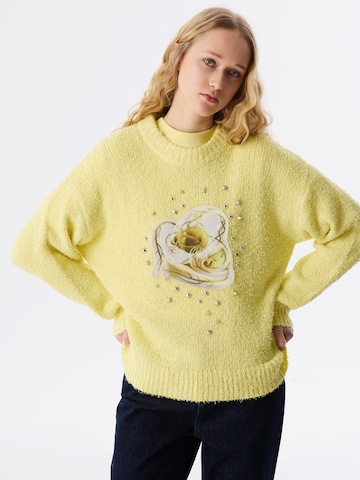 Pull-over Twist en jaune : devant