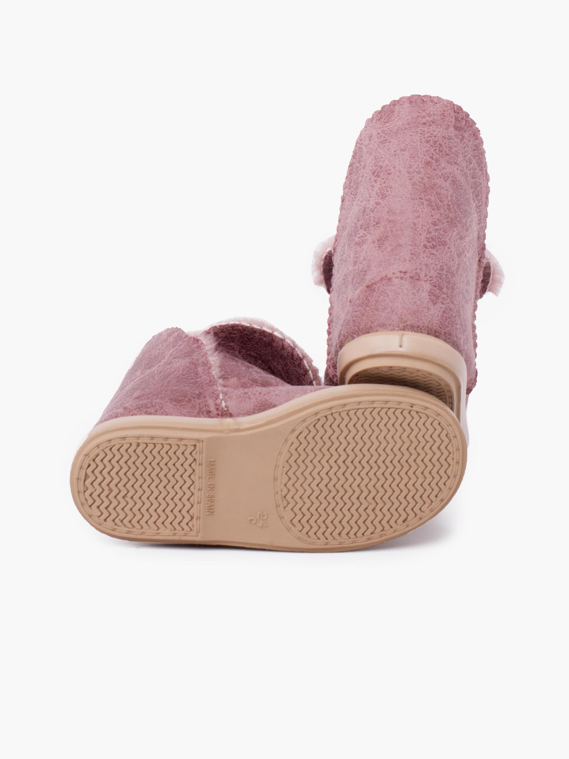 Pisamonas - Bota em rosa