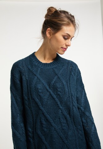 Usha Sweater in Green