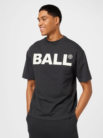 Ball Shirts 'BALL' i sort: forside