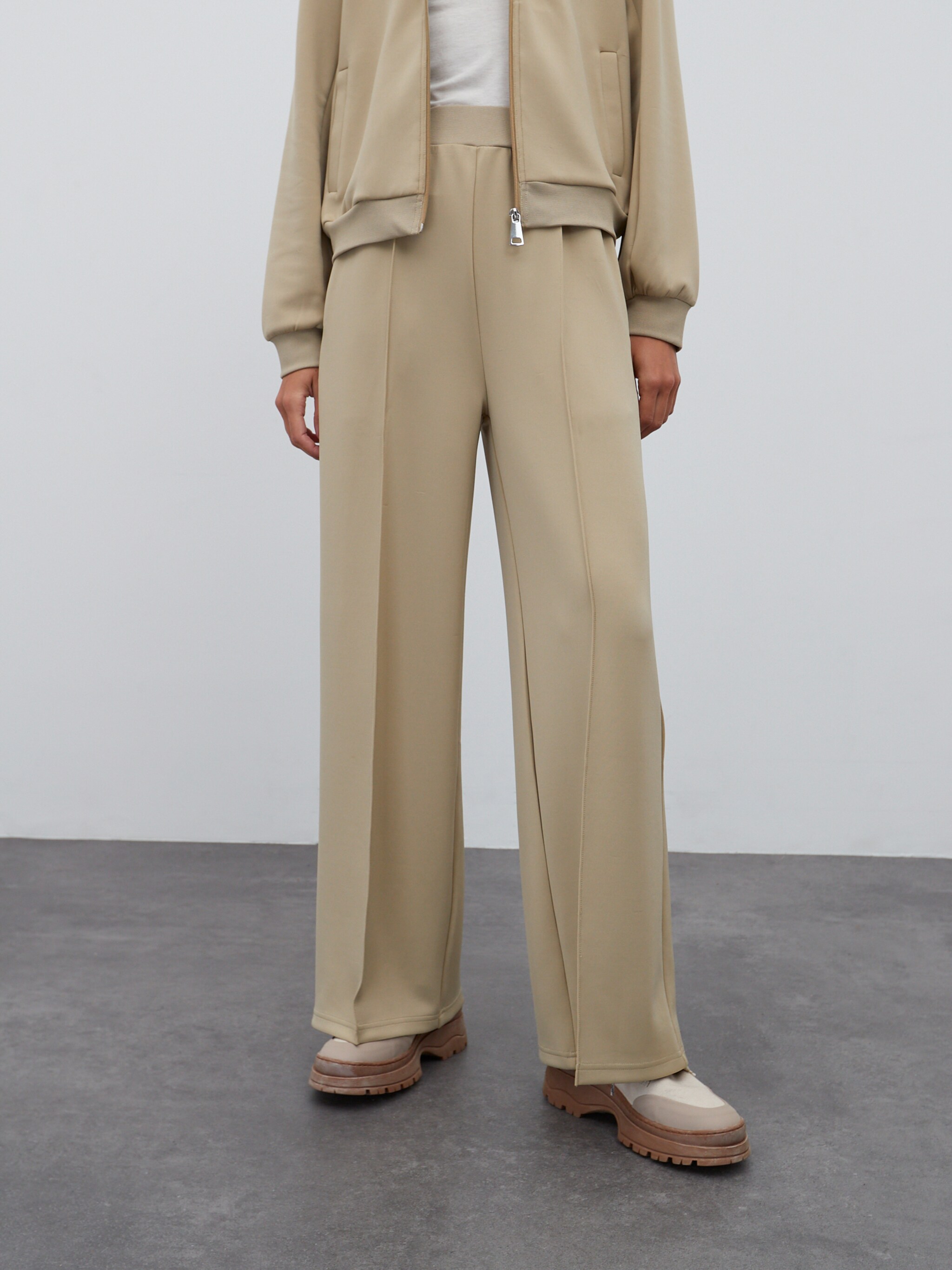 EDITED Produkter Bukser med fals 'Rabea' khaki