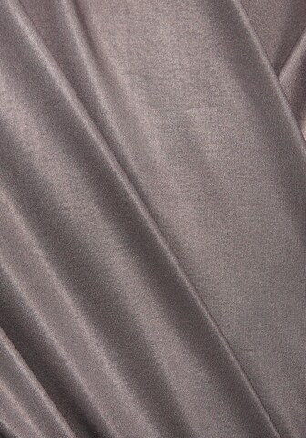 Tuta jumpsuit di LASCANA in grigio