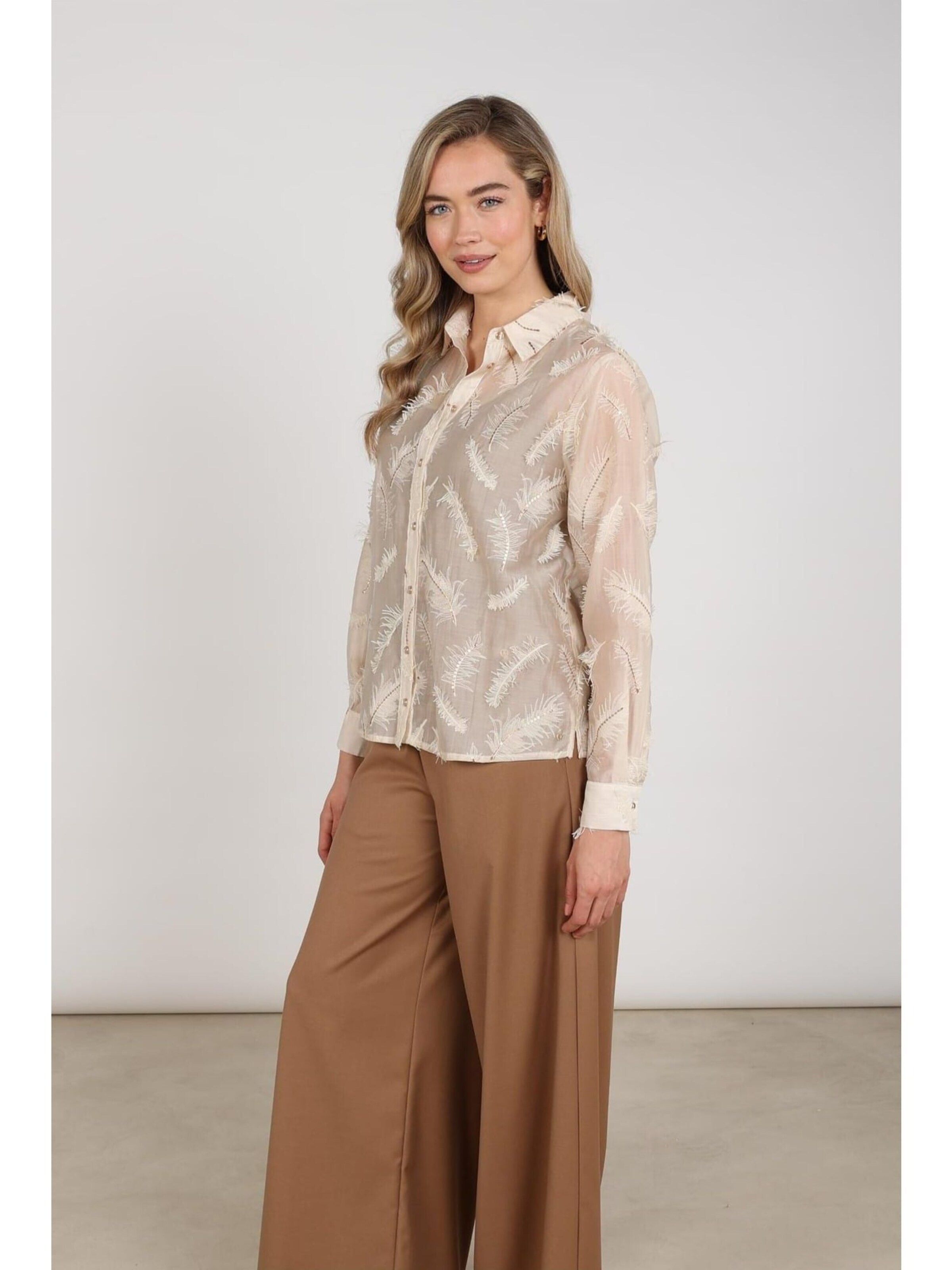 nukus Blouse in Beige