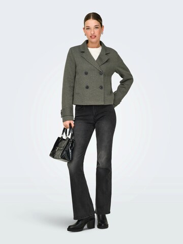 ONLY Between-Season Jacket 'ONLSEDONA FREJA' in Green