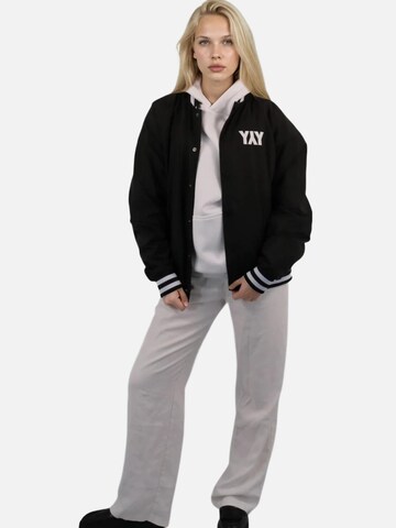 HEFTYKA Übergangsjacke‌‌‌ in Schwarz
