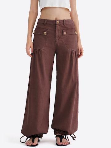 Imily Bela Wide leg Jeans in Brown: front