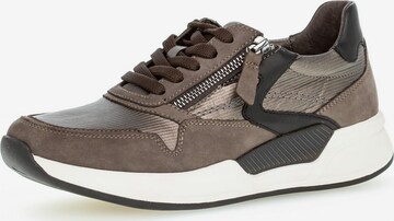 GABOR Sneakers laag in Bruin: voorkant