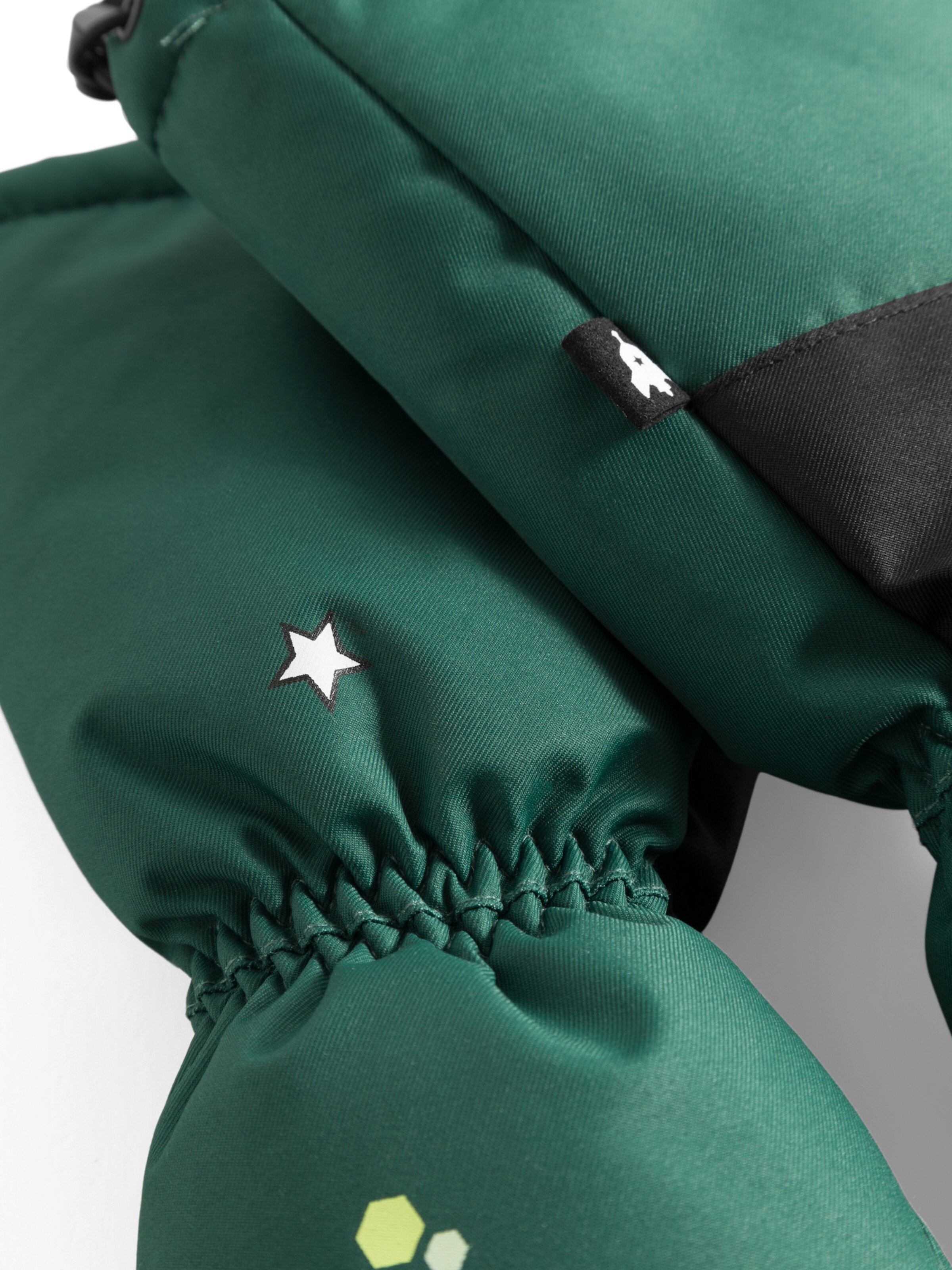 WeeDo Gloves in Green