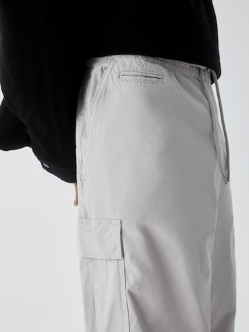 Loosefit Pantaloni cargo di Pull&Bear in grigio