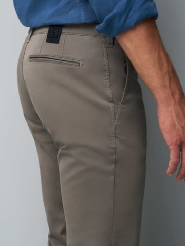Regular Pantalon chino 'M5' MEYER en marron