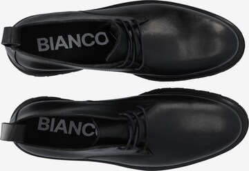 Bianco Snørestøvletter 'Desert' i sort