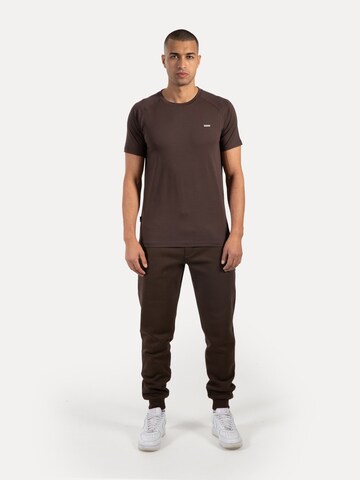 Effilé Pantalon Smilodox en marron
