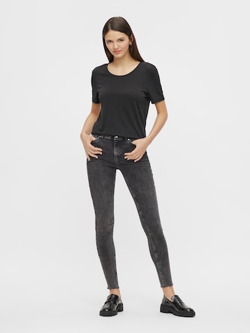 PIECES Skinny Jeans in Grau