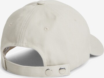 Calvin Klein - Gorra en beige