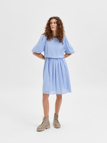 Robe 'Sulina' SELECTED FEMME en bleu