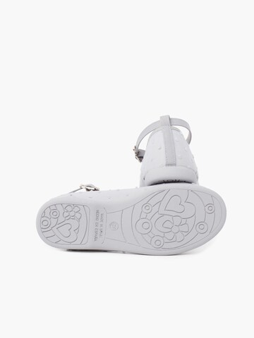 Pisamonas - Bailarina en gris